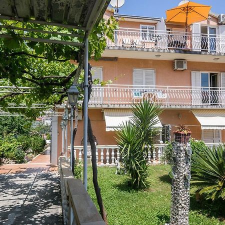 Vikeli Apartment Trogir Exterior photo
