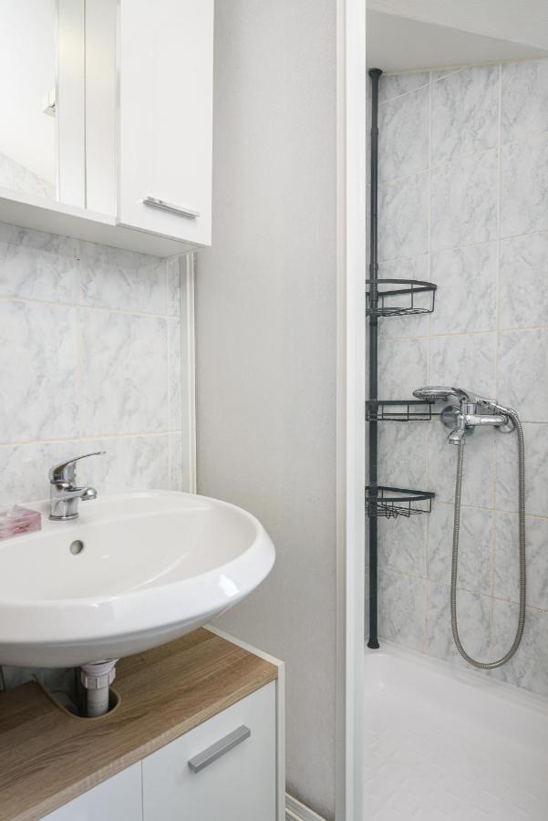Vikeli Apartment Trogir Exterior photo