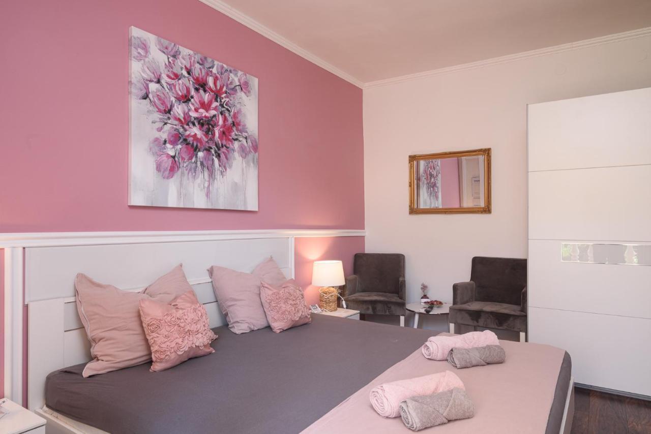 Vikeli Apartment Trogir Exterior photo
